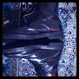 Combat boots